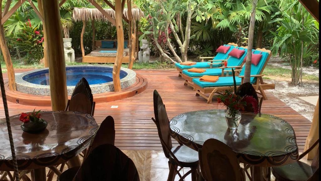 Casa Mambo Bed and Breakfast Cahuita Eksteriør billede