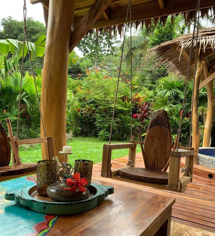 Casa Mambo Bed and Breakfast Cahuita Eksteriør billede